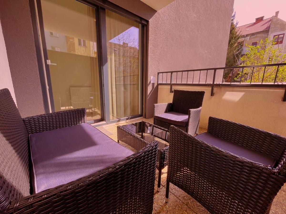 Elegant Escape Apartment I - City Centre Bratislava Exterior photo